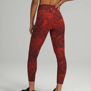 *Lululemon* Like New Denim Wash Print Autumn Red Black leggings - Size 4